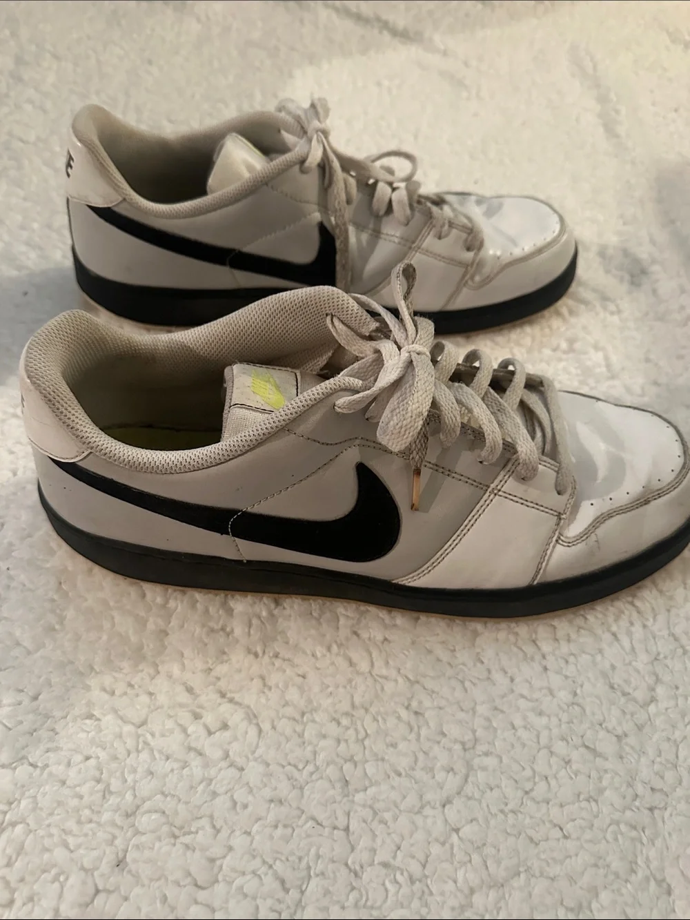 Nike Backboard ‘White Black Hot Lime’